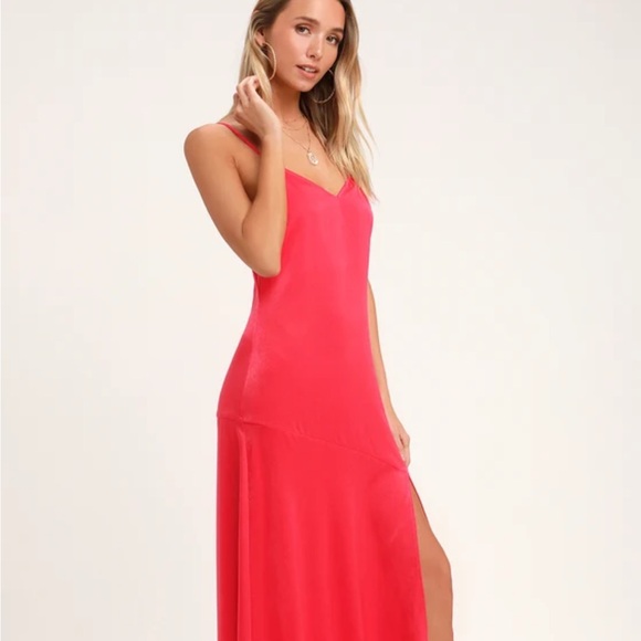 Lulu’s Hot Date Red Satin Maxi Dress - NWT - Picture 2 of 6